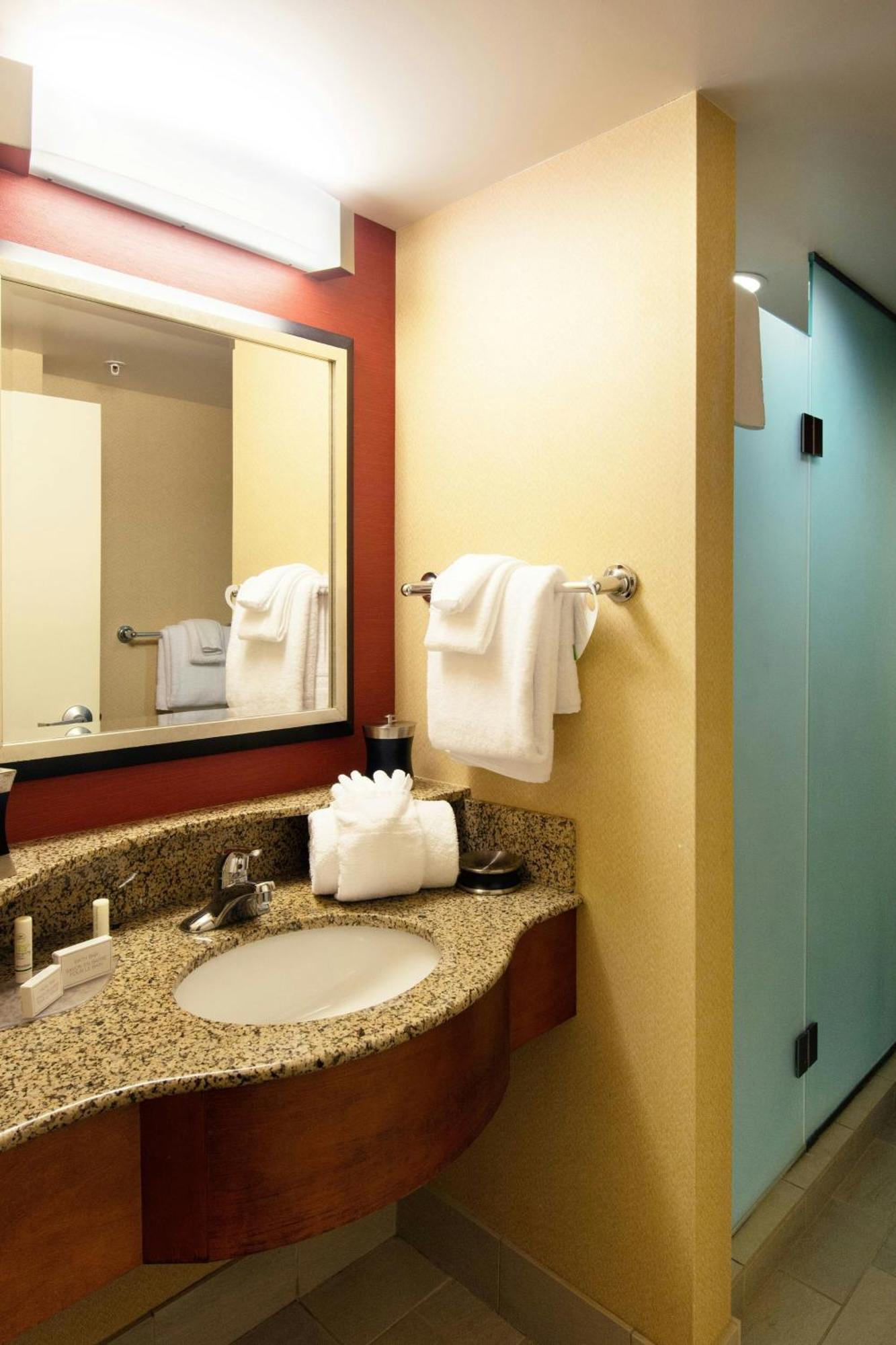 Courtyard By Marriott Canton Норт-Кантон Екстер'єр фото