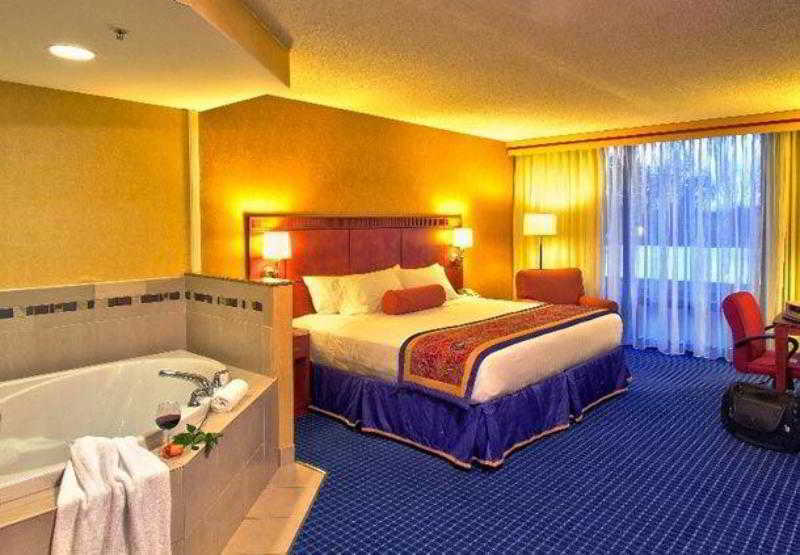 Courtyard By Marriott Canton Норт-Кантон Екстер'єр фото